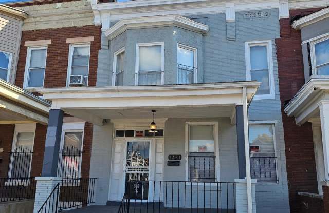 Photo of 1221 POPLAR GROVE Street