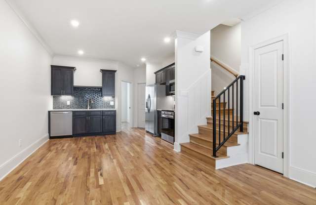4 Bed 4 Bath Newly-Built Townhome | Charlotte Park