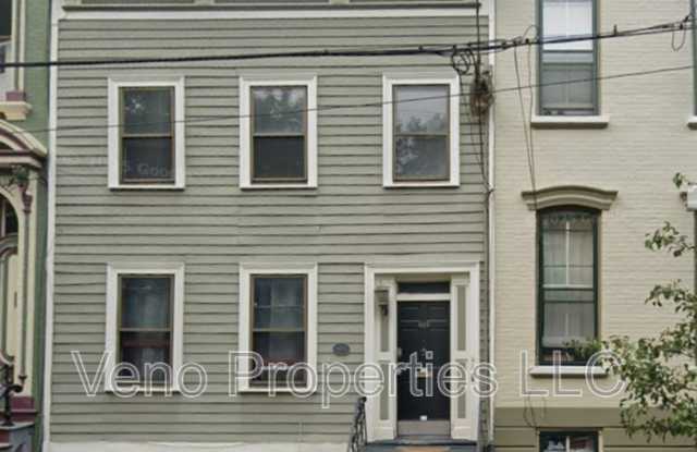 Photo of 402 Hamilton Street