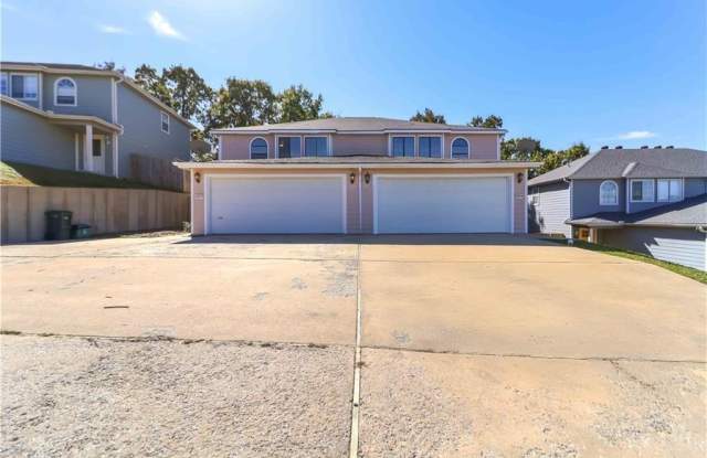 2915  E Sterling  CT