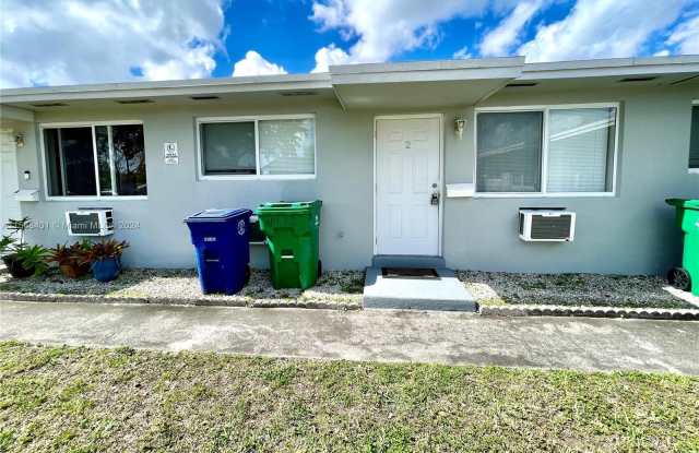 7561 Venetian St - 7561 Venetian Street, Miramar, FL 33023