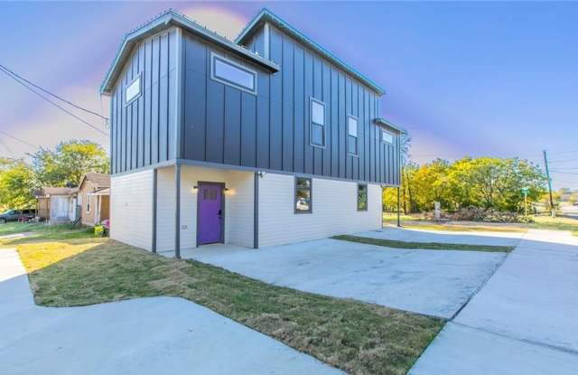 Photo of 1008 York Avenue - A