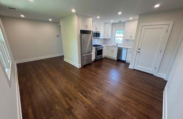 482 Fourth Avenue