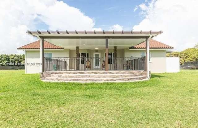 Photo of 25040 SW 222nd Ave