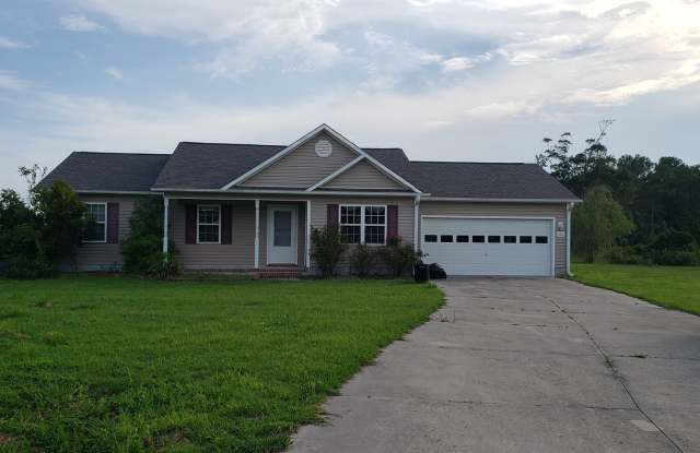 3 bedroom/2 bath home Sneads Ferry