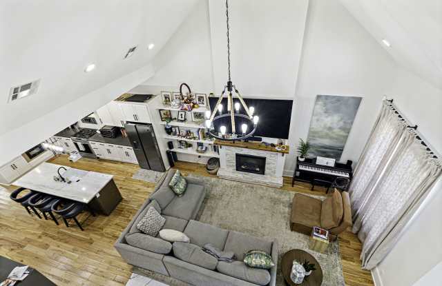 4824 West Esplanade Avenue