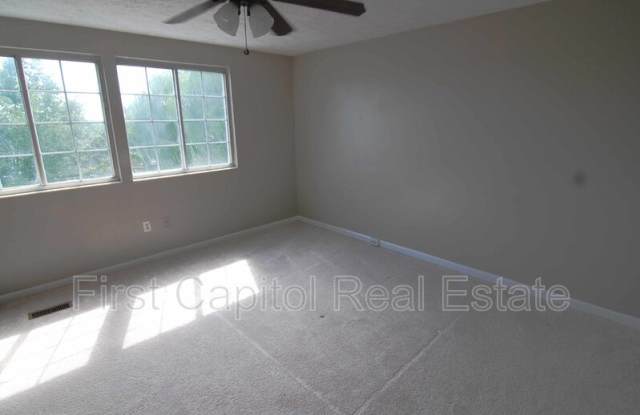3338 Racoon Ct