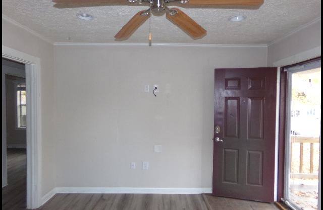 3916 Freeman Circle