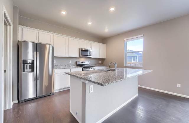 Gorgeous 4 bed, 3 bath, loft and an office!