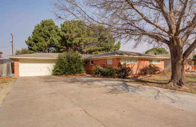Rare find 5-bedroom 4-bathroom home near Texas Tech