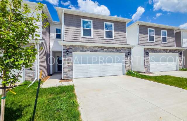 Brand New Construction | Never Lived In | 3 Bed, 2.5 Bath Townhome in Waukee