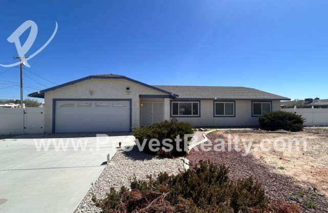 3 Bed, 2 Bath Home in Apple Valley!!! - 21055 Thunderbird Road, Apple Valley, CA 92307