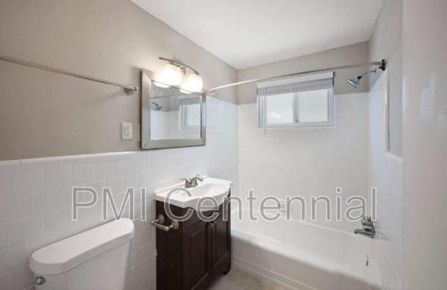 Photo of 950 Saint Charles Avenue Northeast