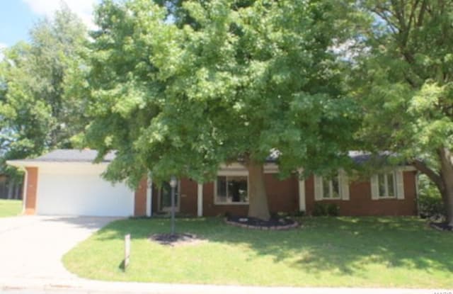 20 BERKSHIRE Drive - 20 Berkshire Dr, St. Clair County, IL 62223