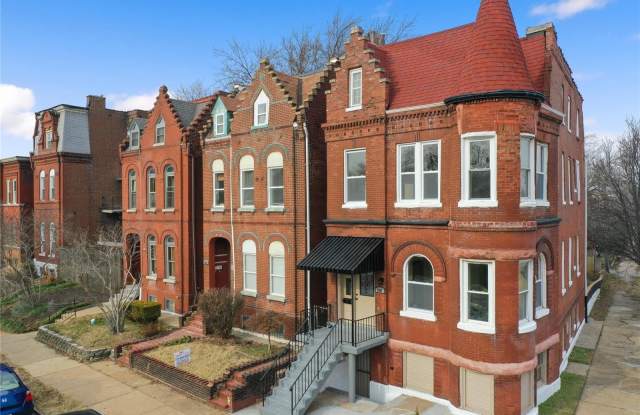 2901 Magnolia Avenue