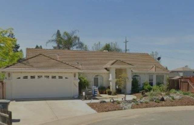 1502 Williamsburg Drive