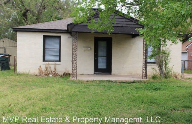 527 E Curtis Dr - 527 East Curtis Drive, Midwest City, OK 73110