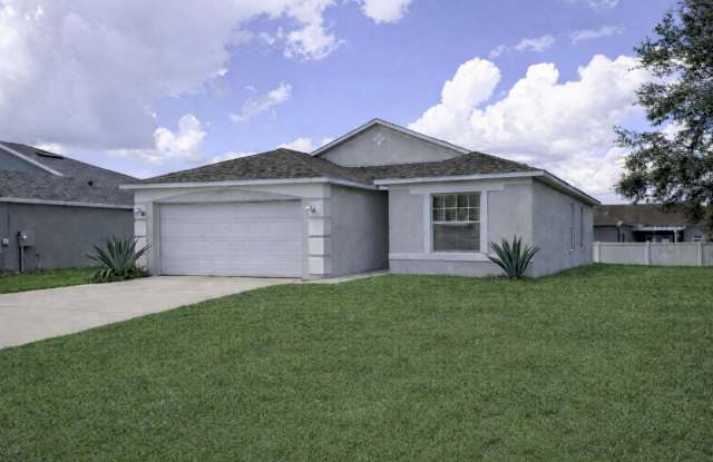 Spacious 4bd home available Now!