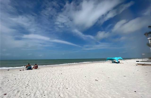 3420 Gulf Shore Blvd N unit: 51