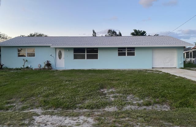 225 SE Verada Avenue - 225 Southeast Verada Avenue, Port St. Lucie, FL 34983