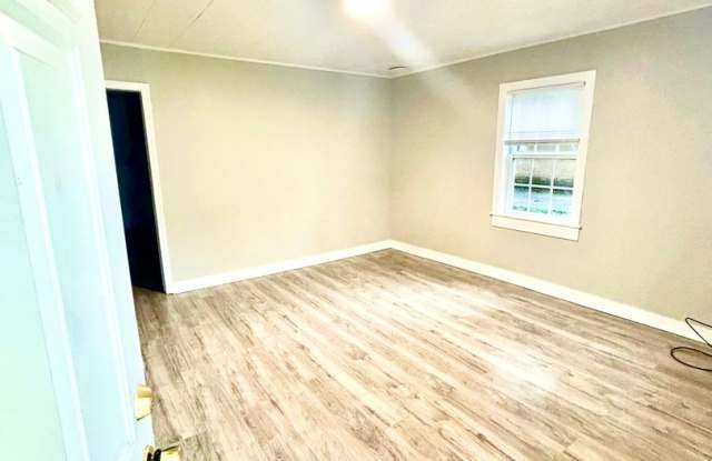 257 N Pine, Trumann-MOVE IN READY!