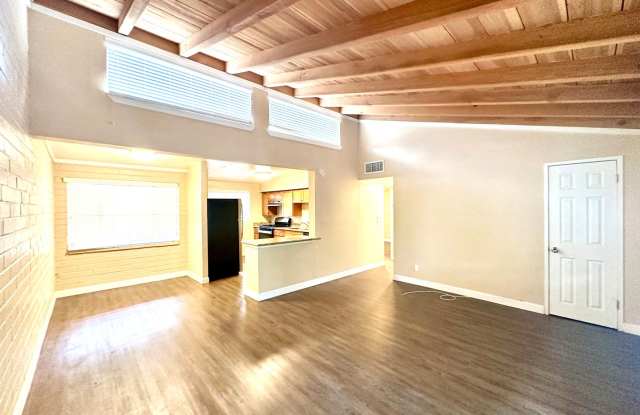 Desert Club Apartments