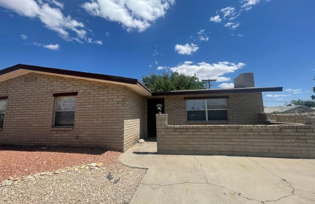 1004 Glendale Dr. - 1004 Glendale Drive, Las Cruces, NM 88005