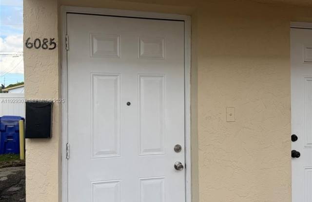 Photo of 6083 W Flagler St