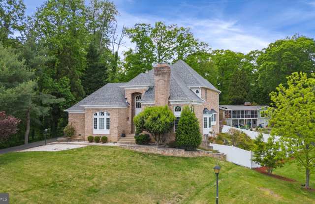 18494 RUNNING PINE COURT