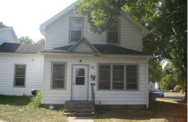 Photo of 602 12th Avenue E