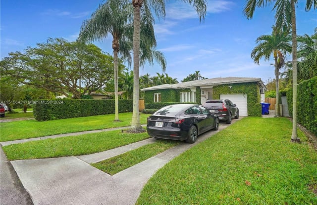 860 NE 75th St - 860 Northeast 75th Street, Miami, FL 33138