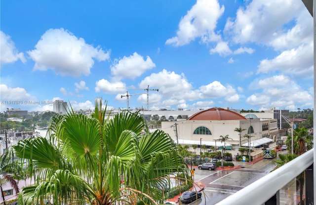 Photo of 9455 Collins Ave