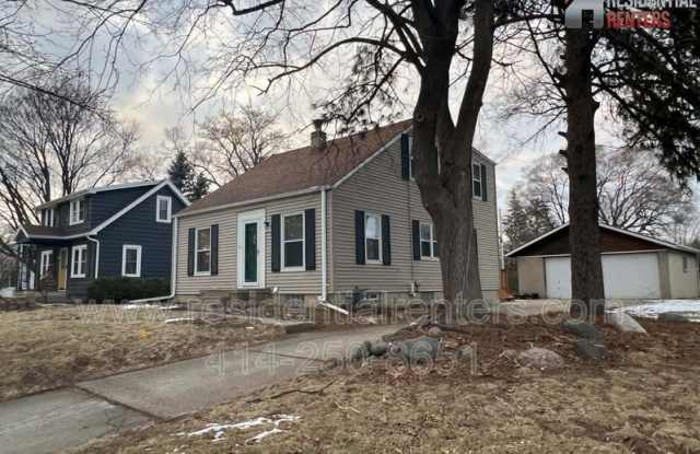 10918 W Wells St - 10918 West Wells Street, Wauwatosa, WI 53226