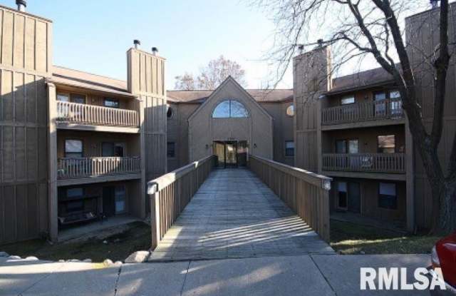 2708 W WILLOWLAKE Drive
