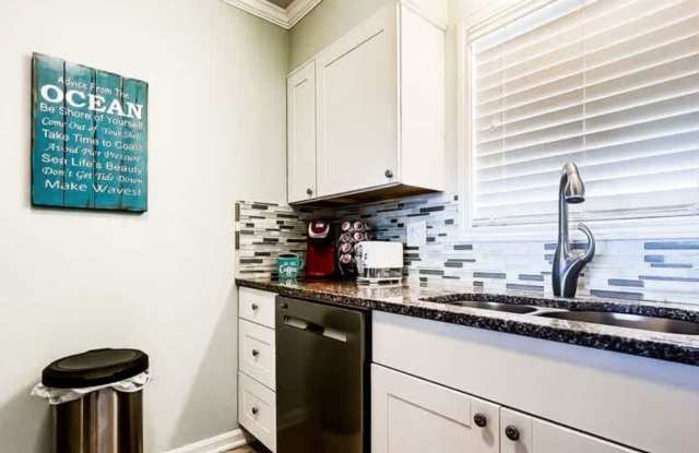 Full Furnished Beach Front Unit