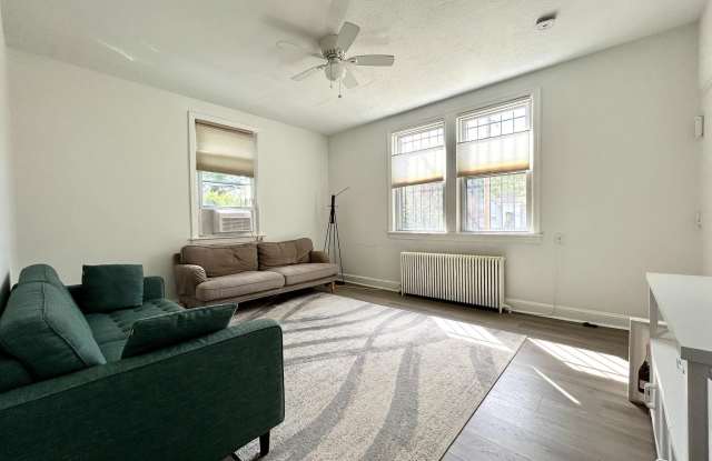 446 MELLON Street SE unit: 2