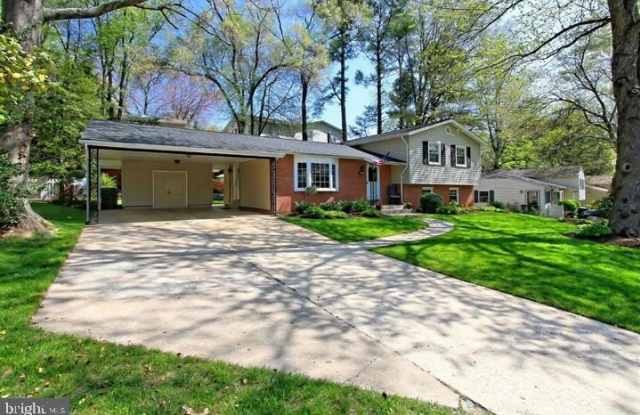 Photo of 7012 HADLOW Drive