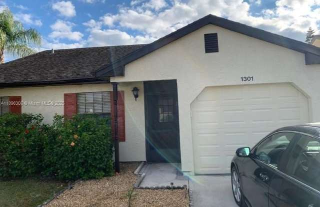 Photo of 1301 SE Carrington Ct