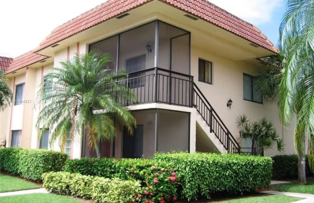 341 Lakeview Dr Apt 104 - 341 Lakeview Dr, Weston, FL 33326