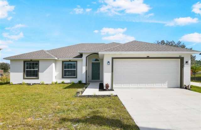 562 MARICOPA DRIVE