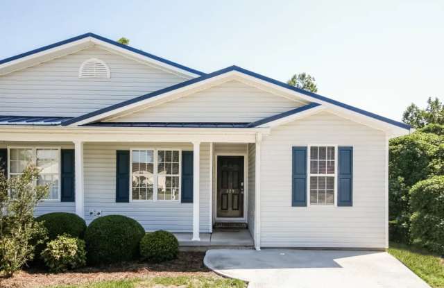 Photo of 329 Tanner Ct