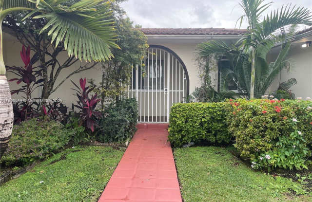 10214 Southwest 8th Terrace