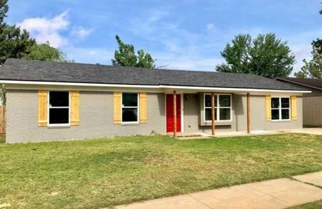 815 Hickory - 815 Hickory Street, Idalou, TX 79329