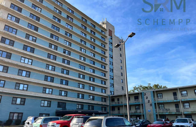 Photo of Updated 2BR/2BA on Bardstown Road with all utilities included now available!