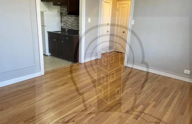 Photo of 1369 W ESTES AVE.