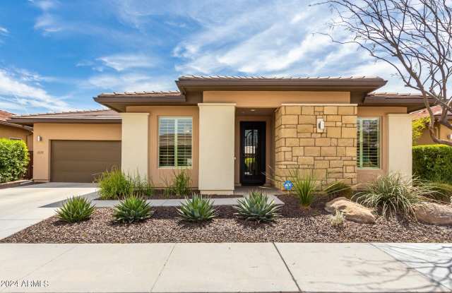 Photo of 13231 W HUMMINGBIRD Terrace