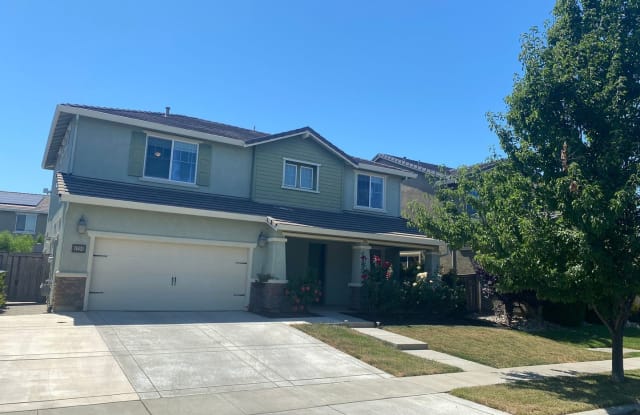 8264 Wymark Dr - 8264 Wymark Drive, Elk Grove, CA 95757