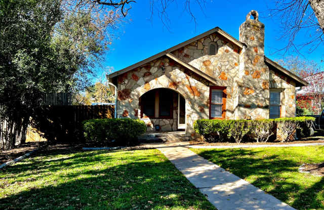 Photo of Charming 1940s Bungalow