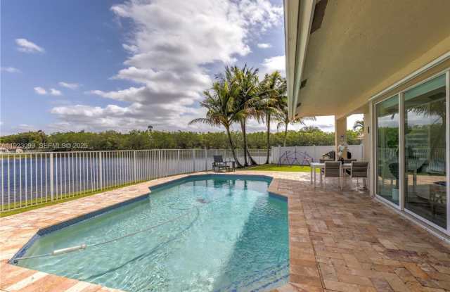 1127 Laguna Springs Drive, Weston, FL 33326