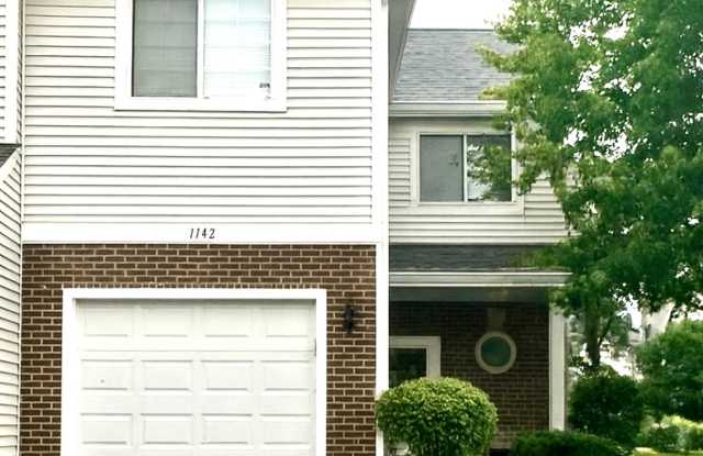 1142 East Wilson Avenue